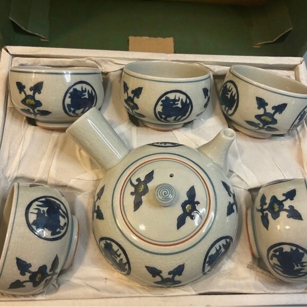 Vintage Japanese Ceramic Tea Set‎ Teapot Cups Blue Floral Design